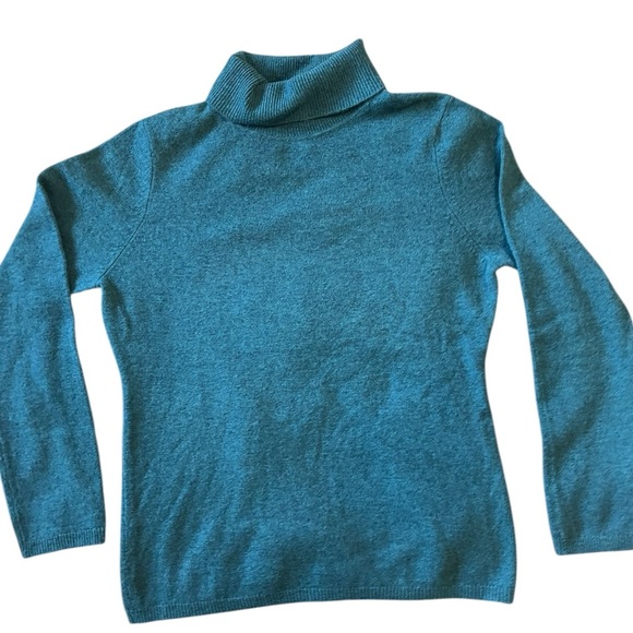 Cashmere Charter Club Luxury Turtleneck Sweater Size Medium - Picture 8 of 8
